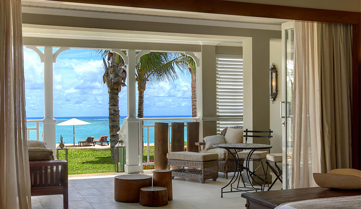Beachfront Junior Suite - Ocean View and Terrace